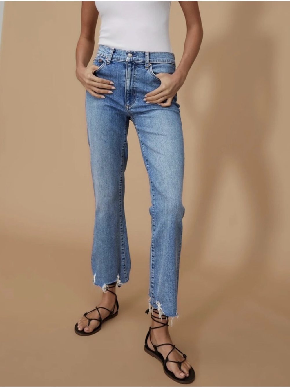 NWT Le Jean Bella Crop Flare Jeans in Beach House Mid-Rise Crop Raw Hem Size 25